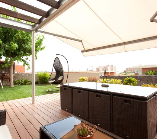 VILLA BARCELONA BEACH 5BD 3BTH POOL GARDEN VIEWS