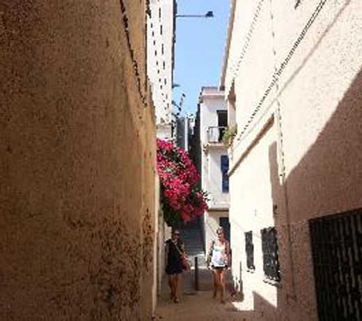VILLA BARCELONA BEACH 5BD 3BTH POOL GARDEN VIEWS
