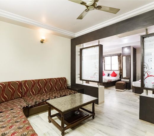 OYO 45122 Hotel Asopalav