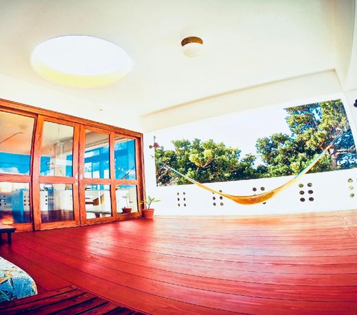 Modern & Antique room. Close to the beach.