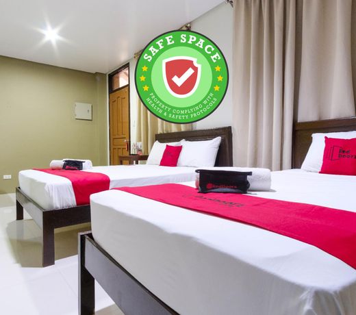 RedDoorz at Arzo Hotel Grand Lodge