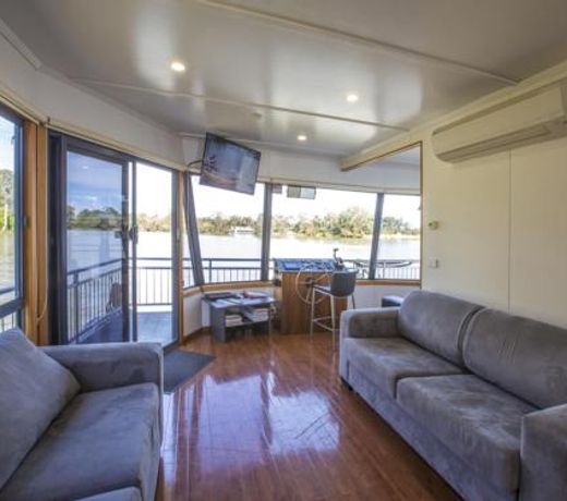 All Seasons Houseboats