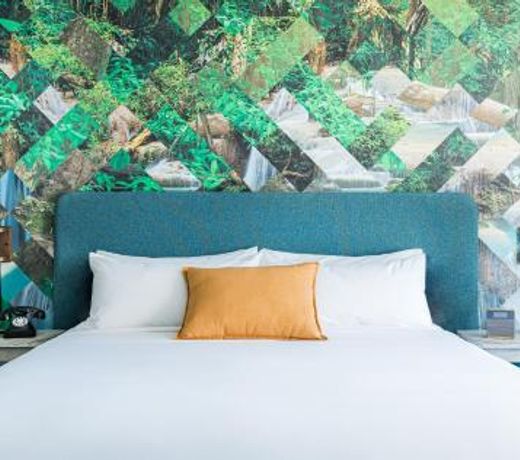Canvas Moncton, Tapestry Collection By Hilton