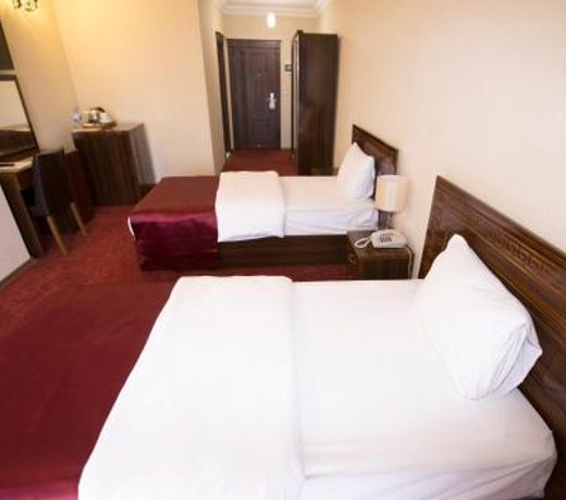 Resmina Hotel