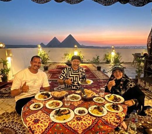 Oscar pyramids view