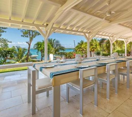 Villa Cerisier piscine et vue imprenable sur la mer