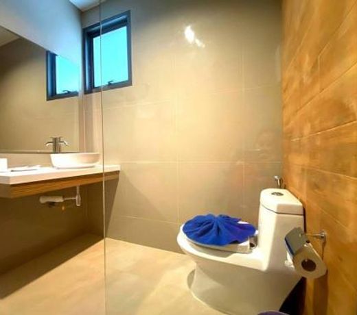 The Thames Pool Access Resort & Villa - SHA Extra Plus