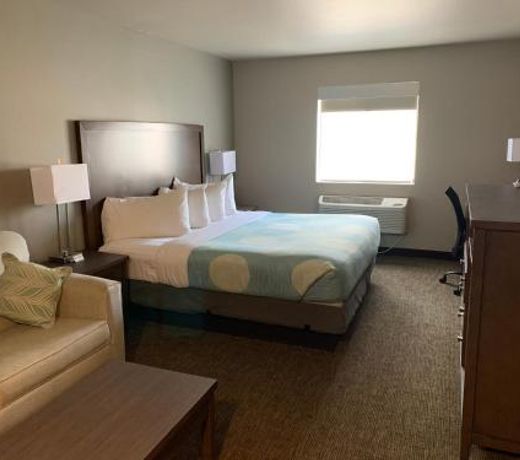 Sandhill Inn & Suites