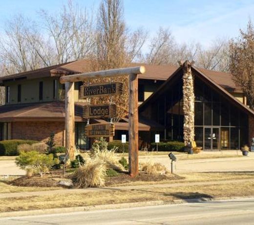 RiverBank Lodge