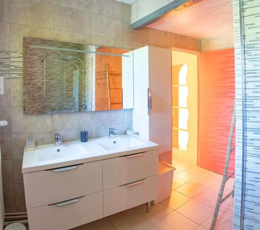 Paisible Maison entiÃ¨re 140m2 avec veranda vue sur la campagne