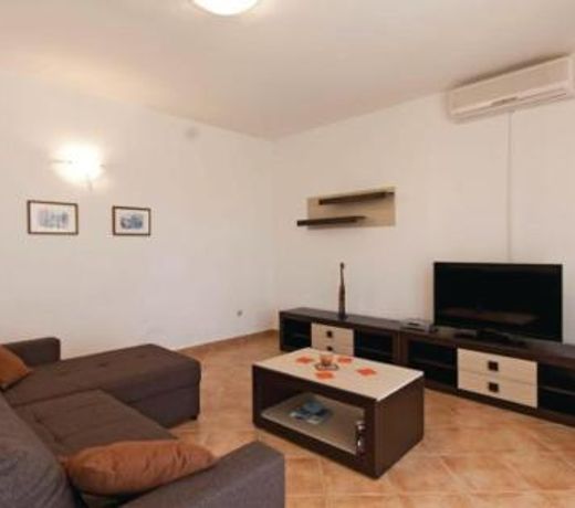 Apartment Vesna 812