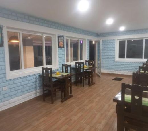 Bruton resorts