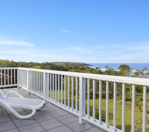 Blue Oar Beach House Arrawarra Headland