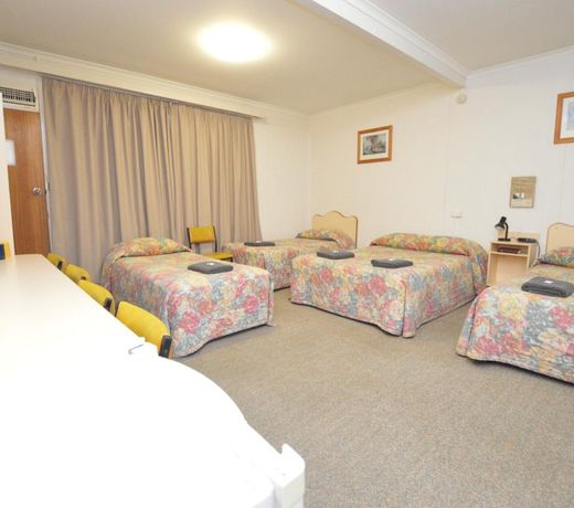 Billabong Motel