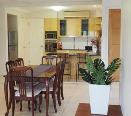 Accommodation on Westlake