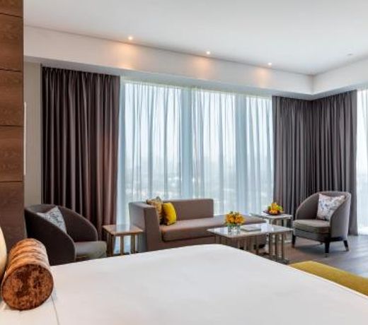 Taj Jumeirah Lakes Towers