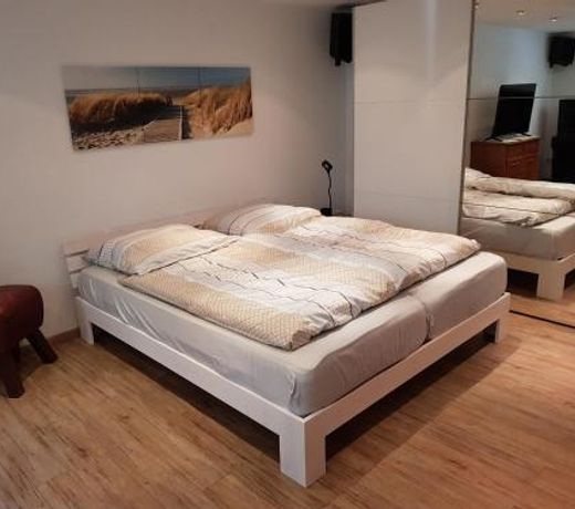 4 Sterne Souterrain Apartment Alt-Mariendorf