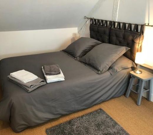 Aux plaisirs de Plessis
