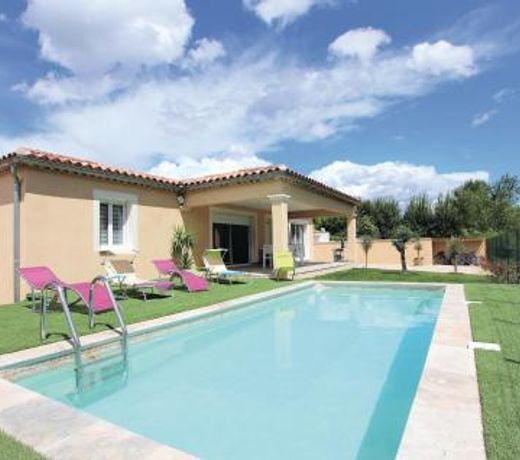 Awesome home in Monteux with WiFi, Private swimming pool and Outdoor swimming pool