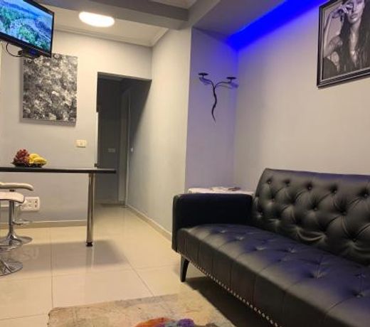 Apartments on Smelyanski 37