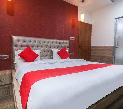 OYO Flagship 62811 The Kashi Iconic Guest House