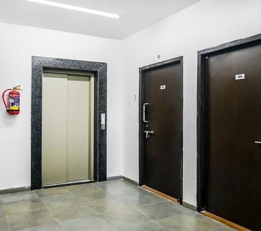 Treebo Trend Luxe Suite Shivaji Nagar