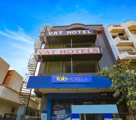 OYO Townhouse 441 Vat Hotels
