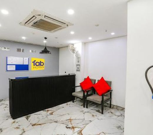 OYO Townhouse 441 Vat Hotels