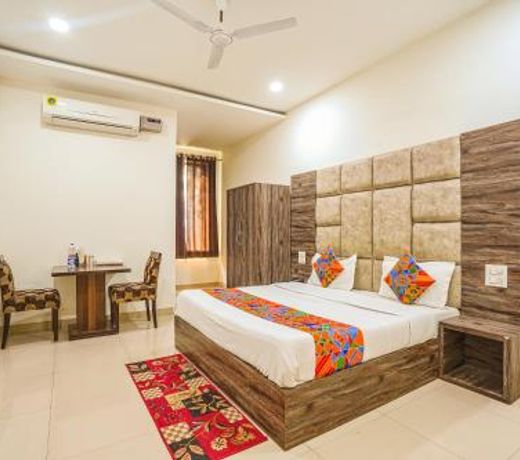 FabHotel Grand Inn