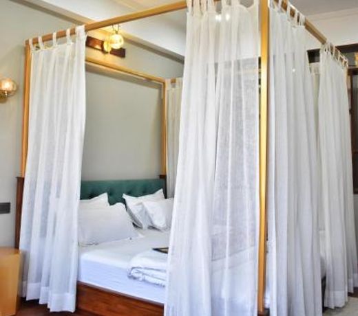 Shanti Villas - Luxury Home Stay Apartment