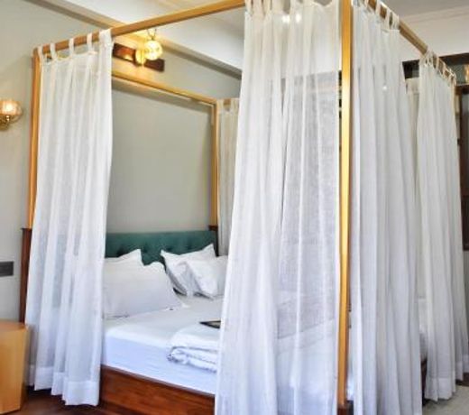 Shanti Villas - Luxury Home Stay Apartment