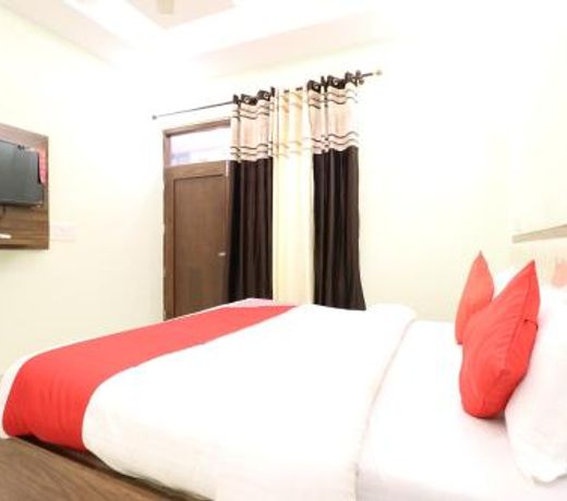 OYO 48657 Hotel Pearl 42