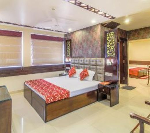 FabHotel JH E18