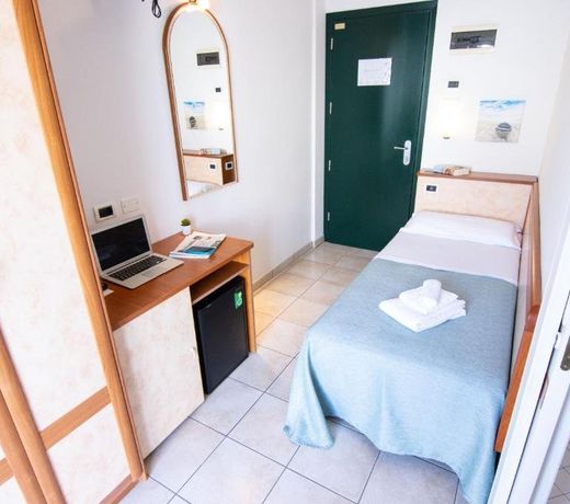 HOTEL ADRIA BEACH