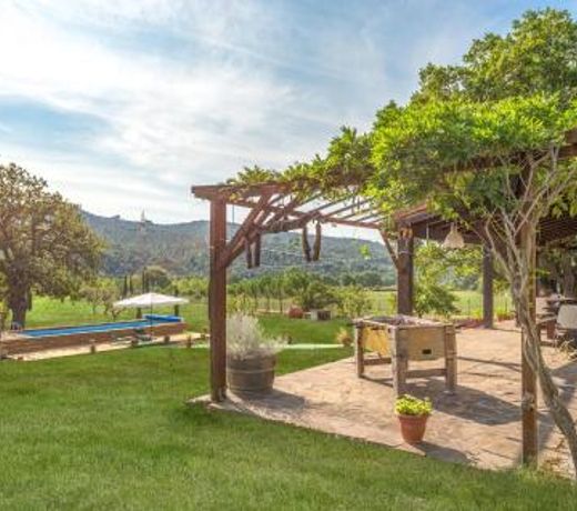 Beautiful home in Monterotondo Marittimo with 3 Bedrooms, WiFi and Private swimming pool