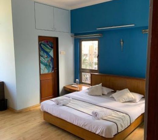 Comfortable & Relaxing Stay In Bandra East