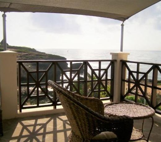 Blue Bay Cove, Penthouse 4