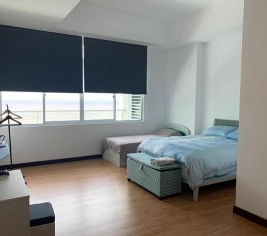 Bay Resort Condominium, 7, Beach-front Sea view, 6-8 PAX