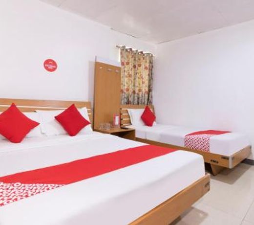 OYO 416 Lucky Hotel