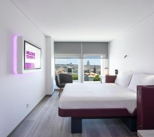YOTEL Porto