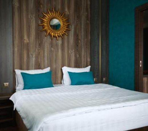 Aura Hotel