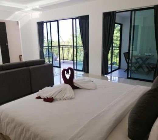 The Hill Side Kamala Service Apartment