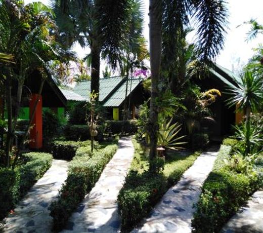 Sanuk Bungalow