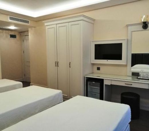 MORAVA HOTEL