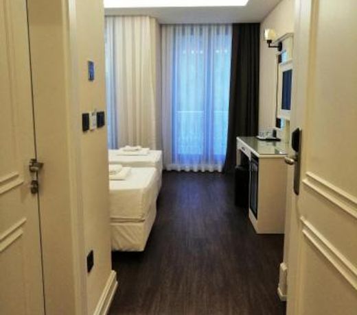 MORAVA HOTEL