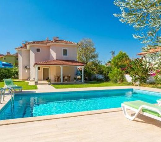 Villa Atlantis