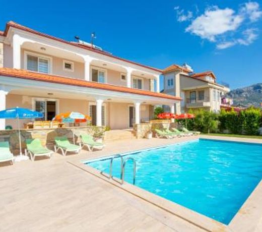 Villa Kubra