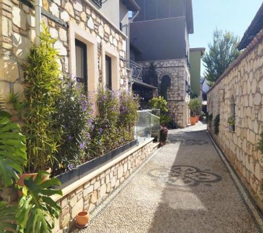 Fiore Garden Suites by Alp Pasa