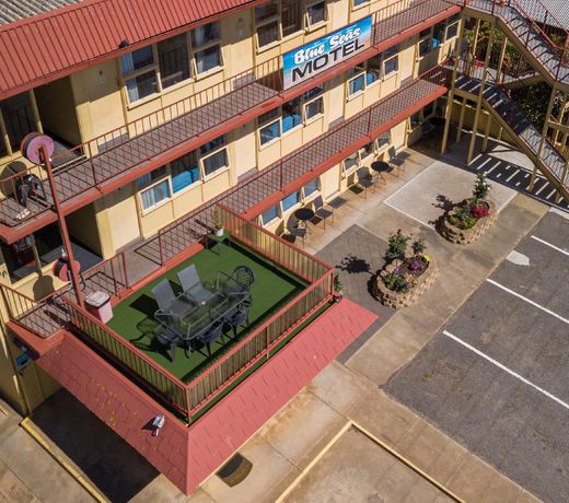 Blue Seas Motel