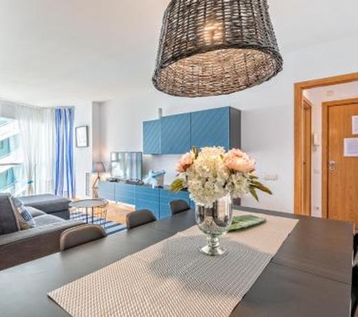 Apartamento lujo& piscina junto Barcelona Centro